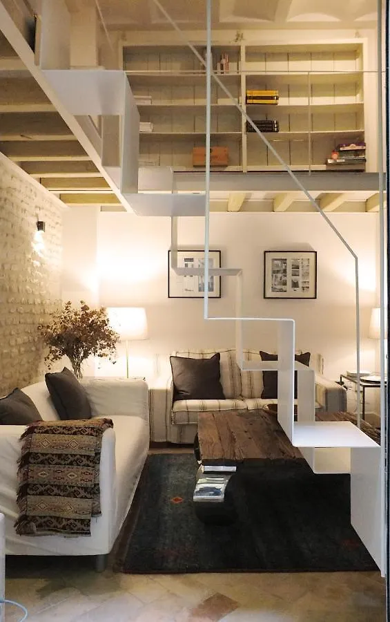 Architecture & Design Home In Triana Seville Apartment